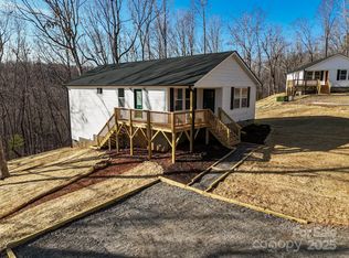5225 Howard Gap Rd, Saluda, NC 28773
