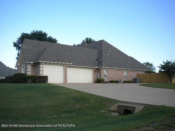 3rd image of 3773 Roman Forest Dr