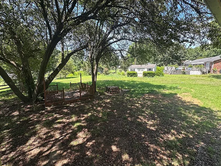 8422 Wonderwood Ln — Photo 22