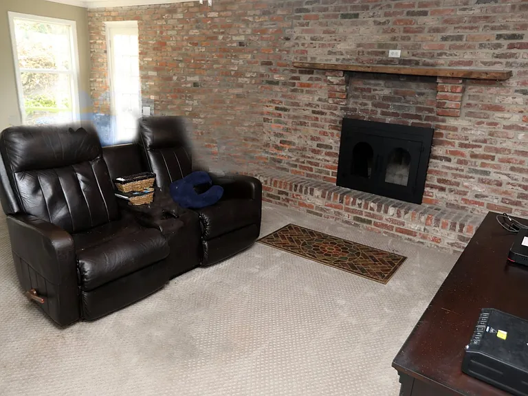 3710 NE Winkfield Pl — Photo 7