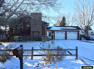 7208 McKenna Rd, Torrington, WY 82240
