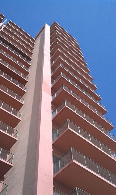 1st image of 4750 N CENTRAL Avenue #8