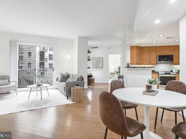1111 11th St #207, Washington, DC 20001