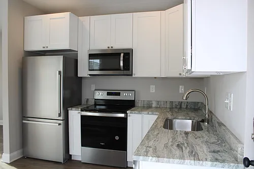 400 Market Ave #400 Photo 1 400 Market Ave #400 Photo 1