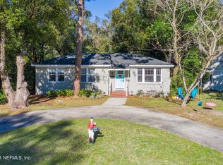 1577 Peachtree Cir N, Jacksonville, FL 32207