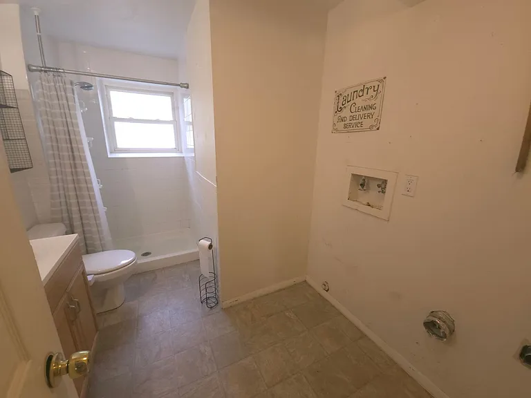 1524 Dexter St — Photo 5