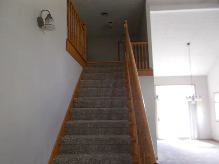 1740 Tanglewood Dr — Photo 4