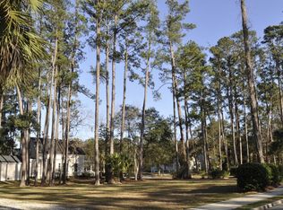 215 Willow Point Rd, Beaufort, SC 29906