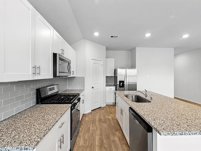 106 N Richland Dr — Photo 6