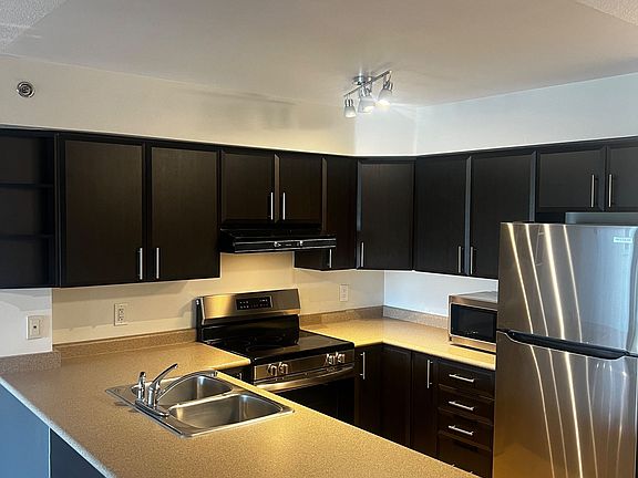 2nd image of 3070 Rotary Way Unit 406