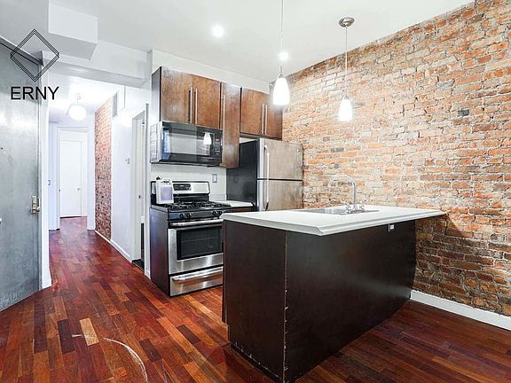 4th image of 127 Rogers Ave APT 2