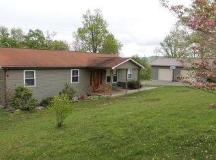 357 Cumbow Ridge Rd, Oak Hill, WV 25901