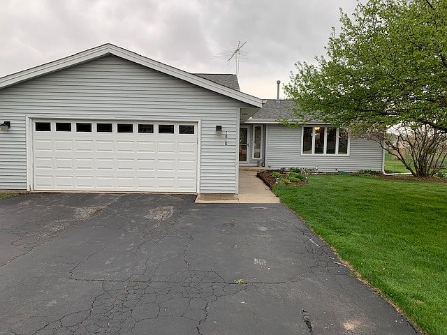 1818 Pin Oak CT, Rockton, IL