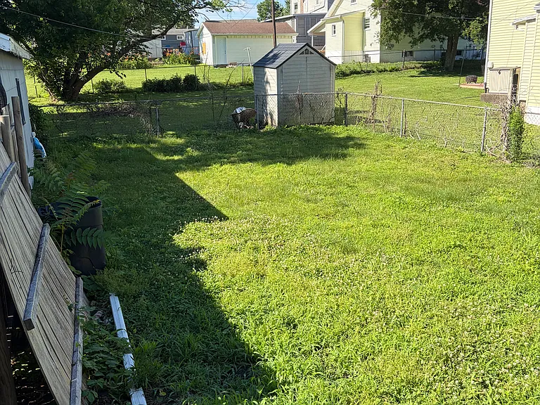 710 Locust St — Photo 11