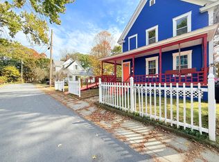 33 Cottage Ave, Springfield, VT 05156