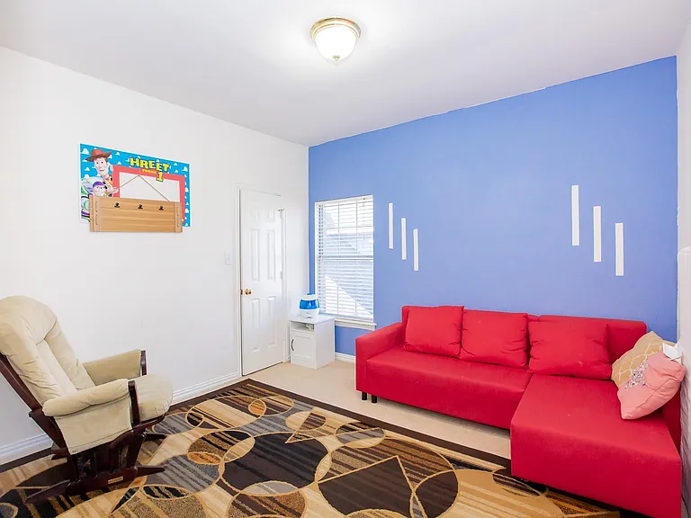 8335 Richmond Ct — Photo 18
