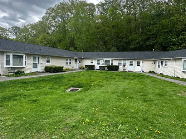 Single story Units with heat included, courtyard, and more, 75-95 Hurlbut St #I, Winsted, CT 06098