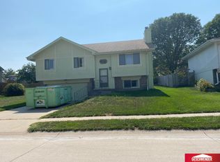 15211 Rock Creek Dr, Omaha, NE 68138