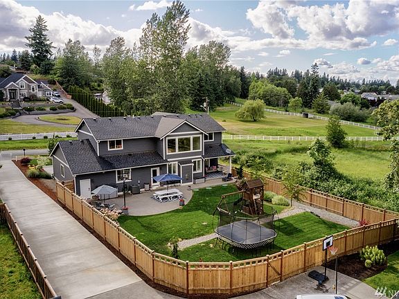 3rd image of 8609 72nd Ave E