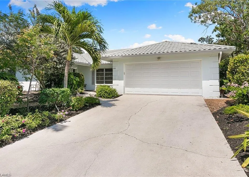 751 Orchid Ct