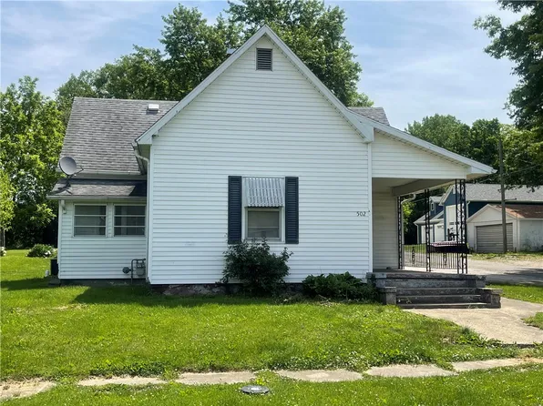 502 Walcott St, Paris, IL 61944