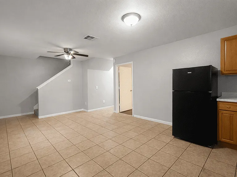 6721 Brothers Ln — Photo 3