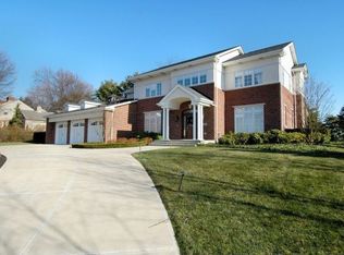 2337 Engelwood Dr, Pittsburgh, PA