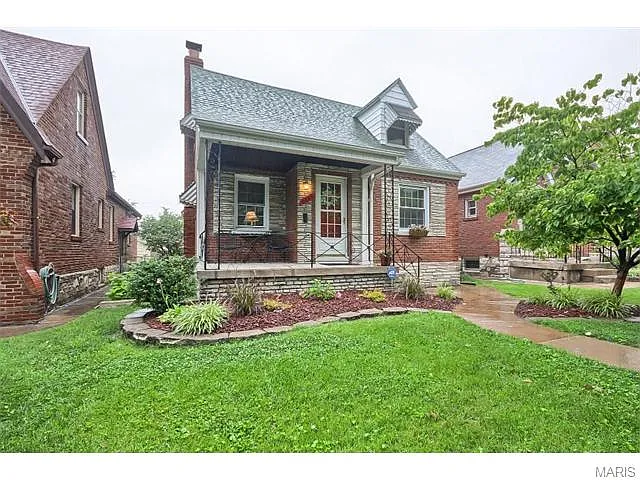 6363 Bancroft Ave photo 1