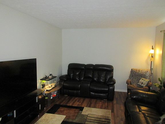 5th image of 3751 Parkview Dr