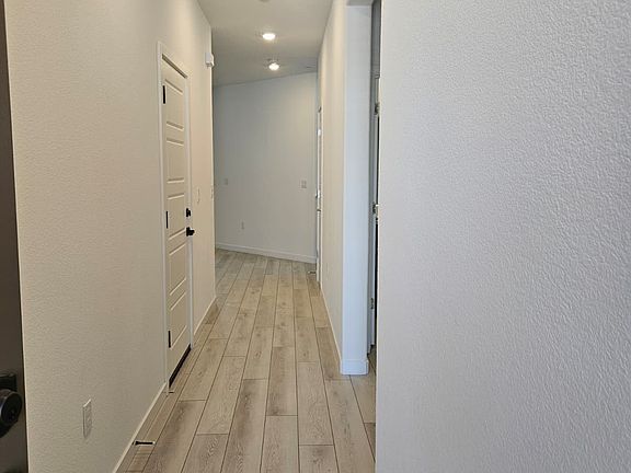 2nd image of 4106 Little Marina Ave