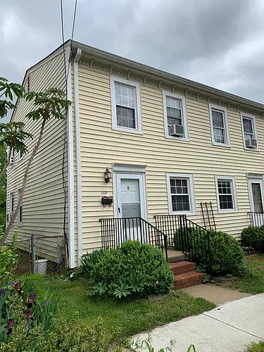 113 Hawke St Photo 1