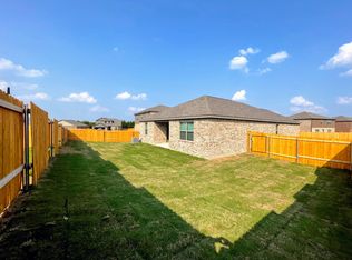 214 Lakeridge Dr, Princeton, TX 75407