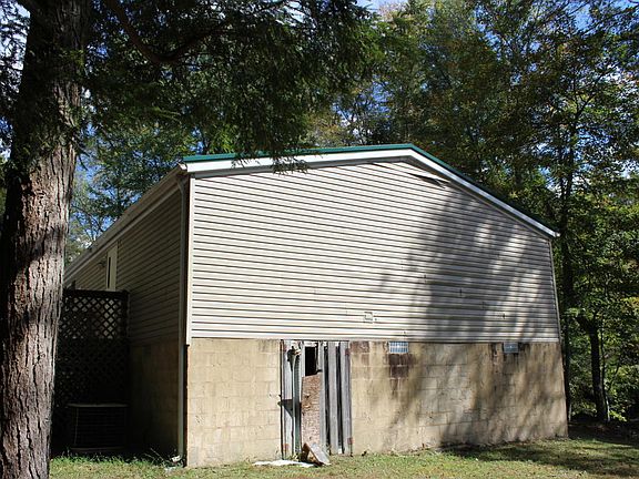 4th image of 349 Lakewood Dr