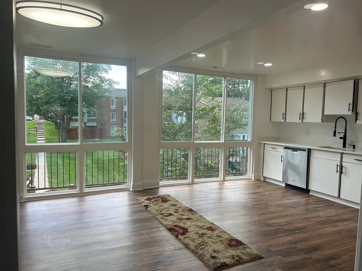 3 bed, 1621 sqft, $2,800 — Photo 1