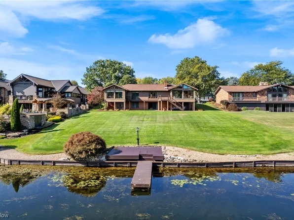 185 Samoa Dr, Akron, OH 44319