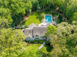 21 Red Coat Rd, Westport, CT 06880