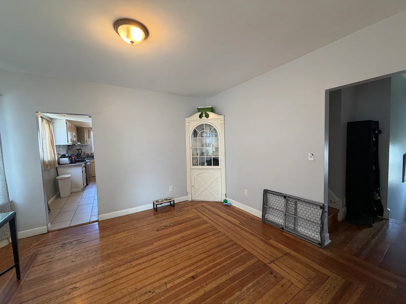 4 bed, 1200 sqft, $3,800 — Photo 3