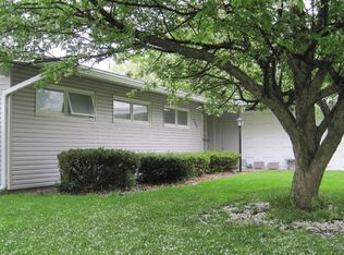 1302 East Broadway, Monmouth, IL 61462