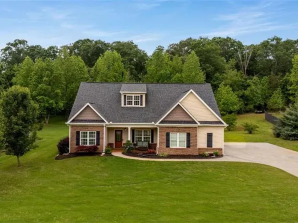 6721 Little Whistle Way, Clermont, GA 30527