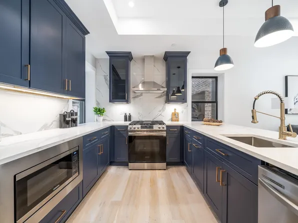 81 Van Reypen St APT 2, Jersey City, NJ 07306