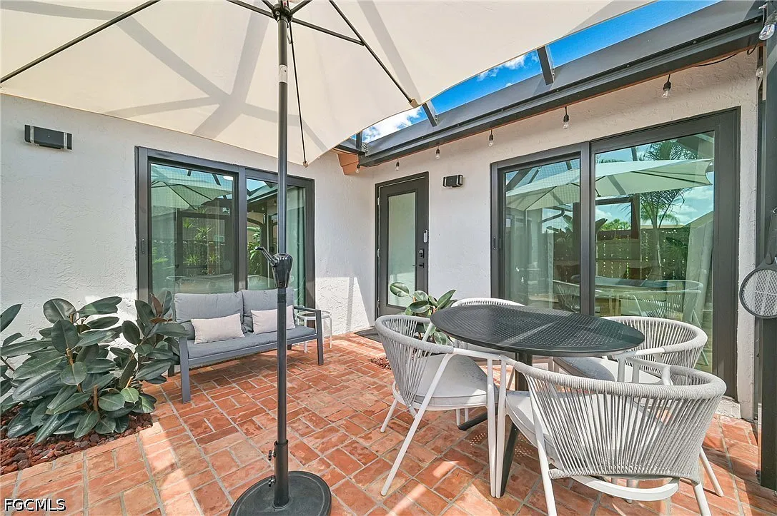 2 bed, 2.0 bath, 1006 sqft, $3,800 — Photo 4