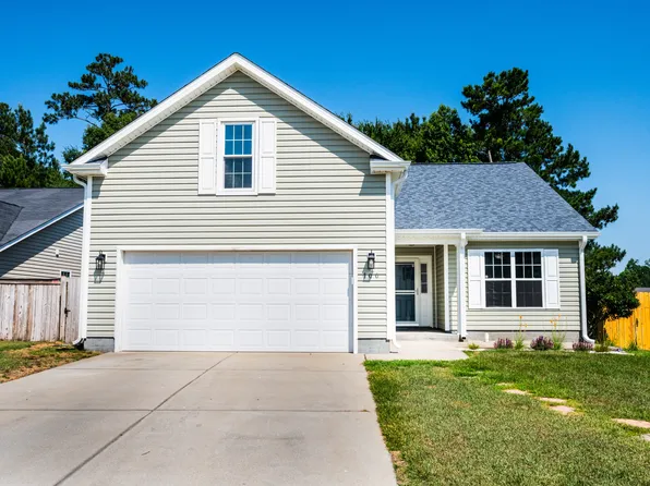 100 Lakeside Green Dr, New Bern, NC 28560