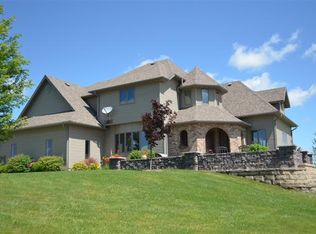 1240 1st St NW, Waukon, IA 52172