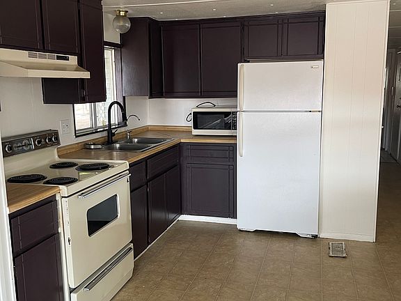 3rd image of 324 N 90th St