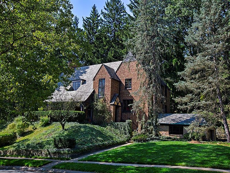 1st image of 110 Inglewood Dr