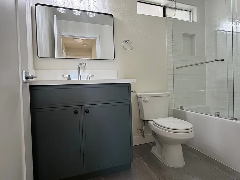 3709 Watseka Ave — Photo 8