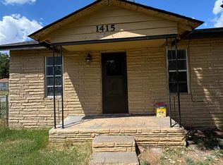 1415 SW 4th St, Lawton, OK 73501