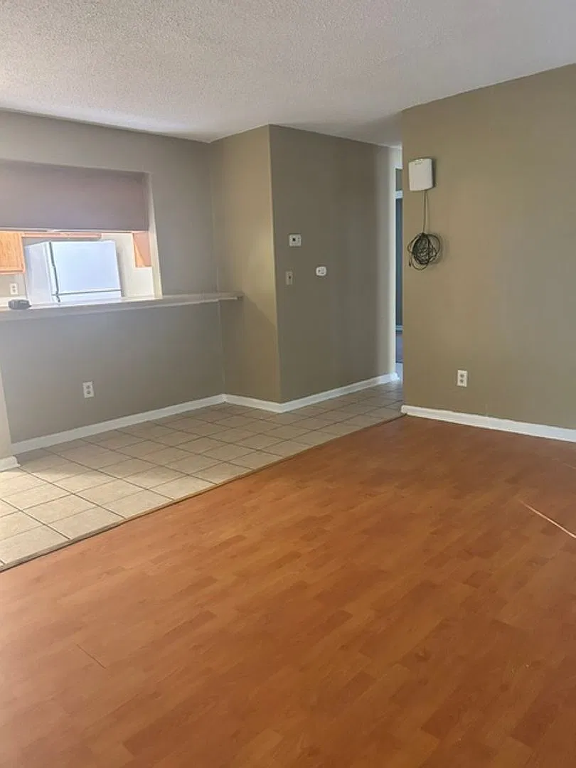 Spacious 2-Bedroom, 2-Bath Apartment in Charlotte's University Area — Photo 2