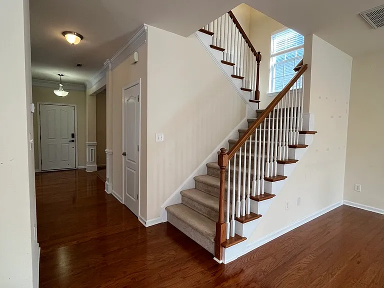 2130 Blue Iris Dr — Photo 3