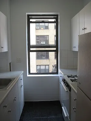 Rented by Waldstar Real Estate LLC | media 19